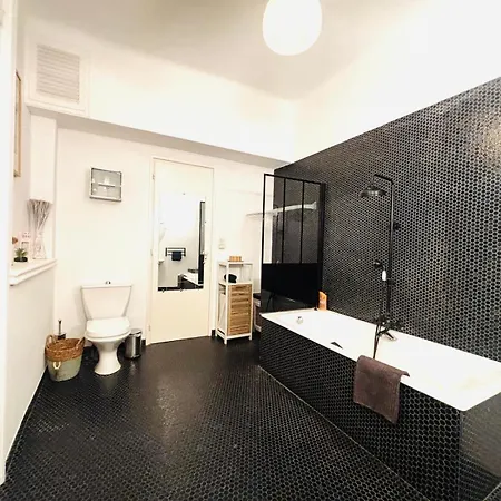 Iena 4 Etoiles - Centre 公寓